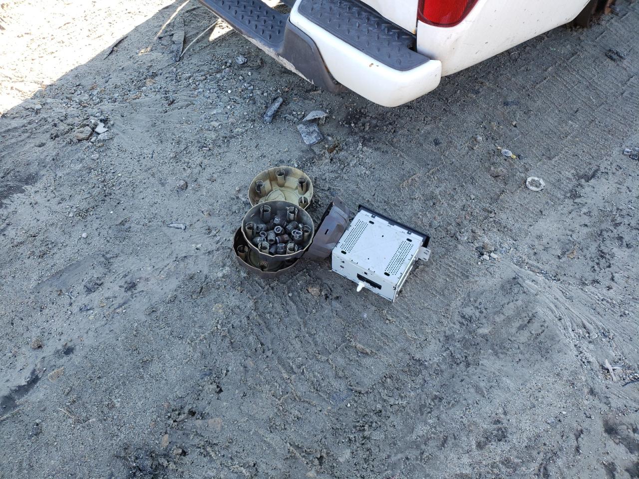 2010 Chevrolet Colorado - Image 12