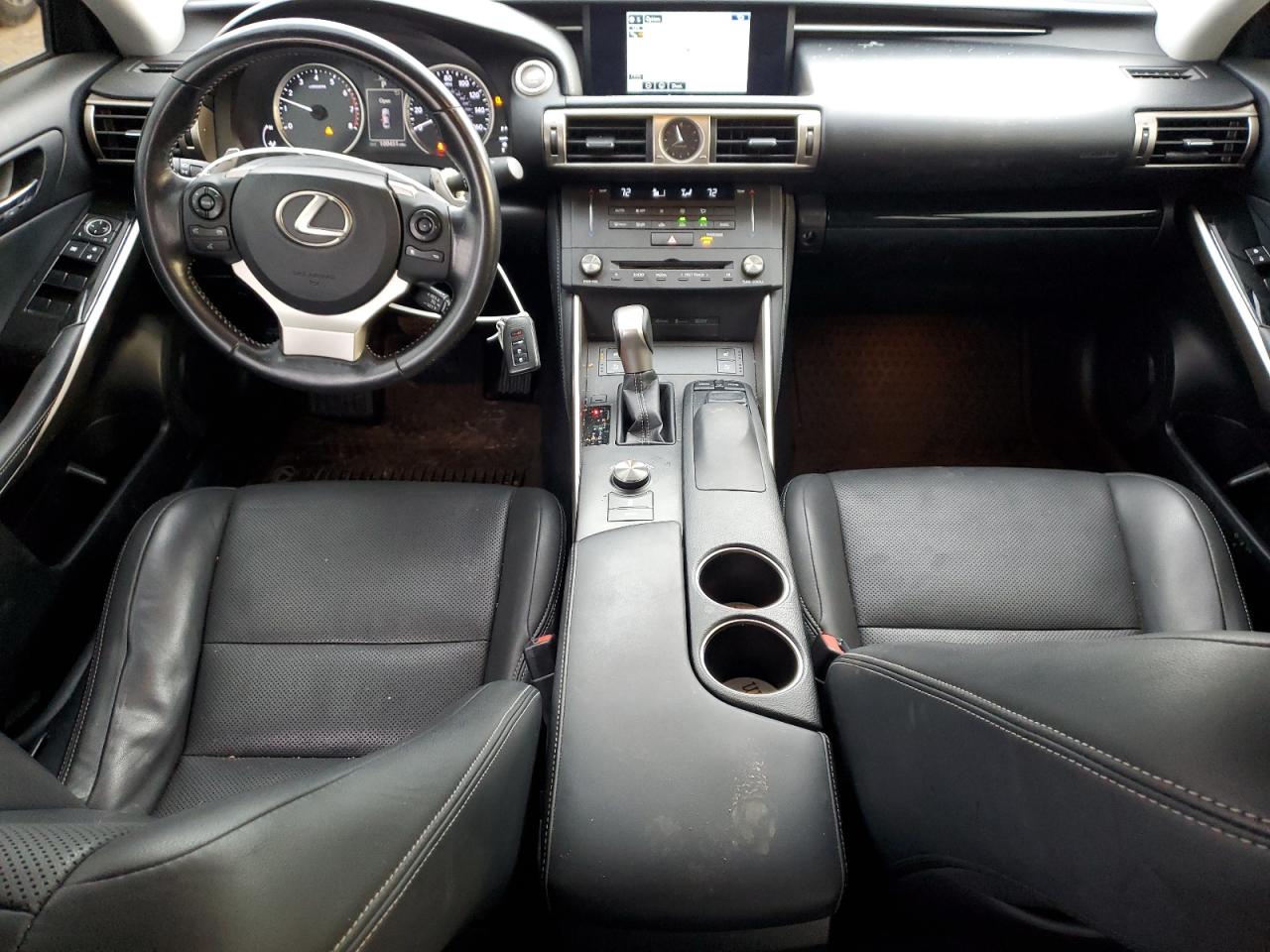 2016 Lexus IS - Image 8
