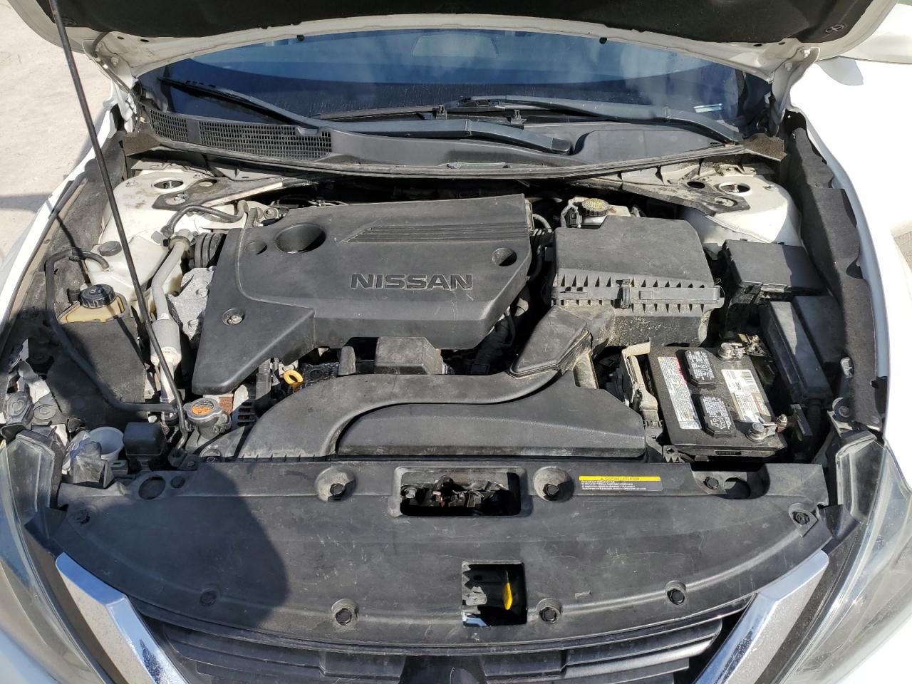 2018 Nissan Altima - Image 11