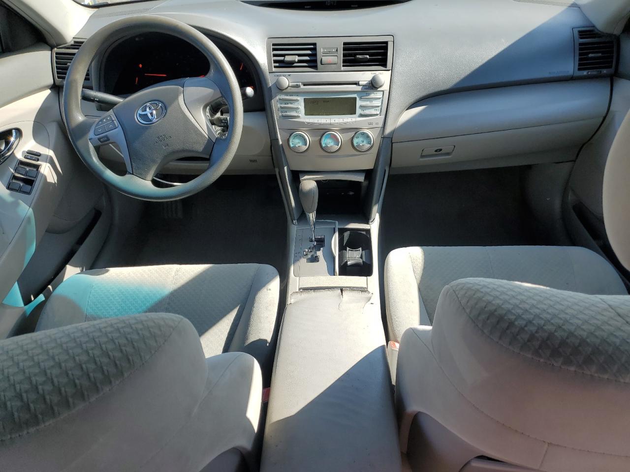 2009 Toyota Camry - Image 8