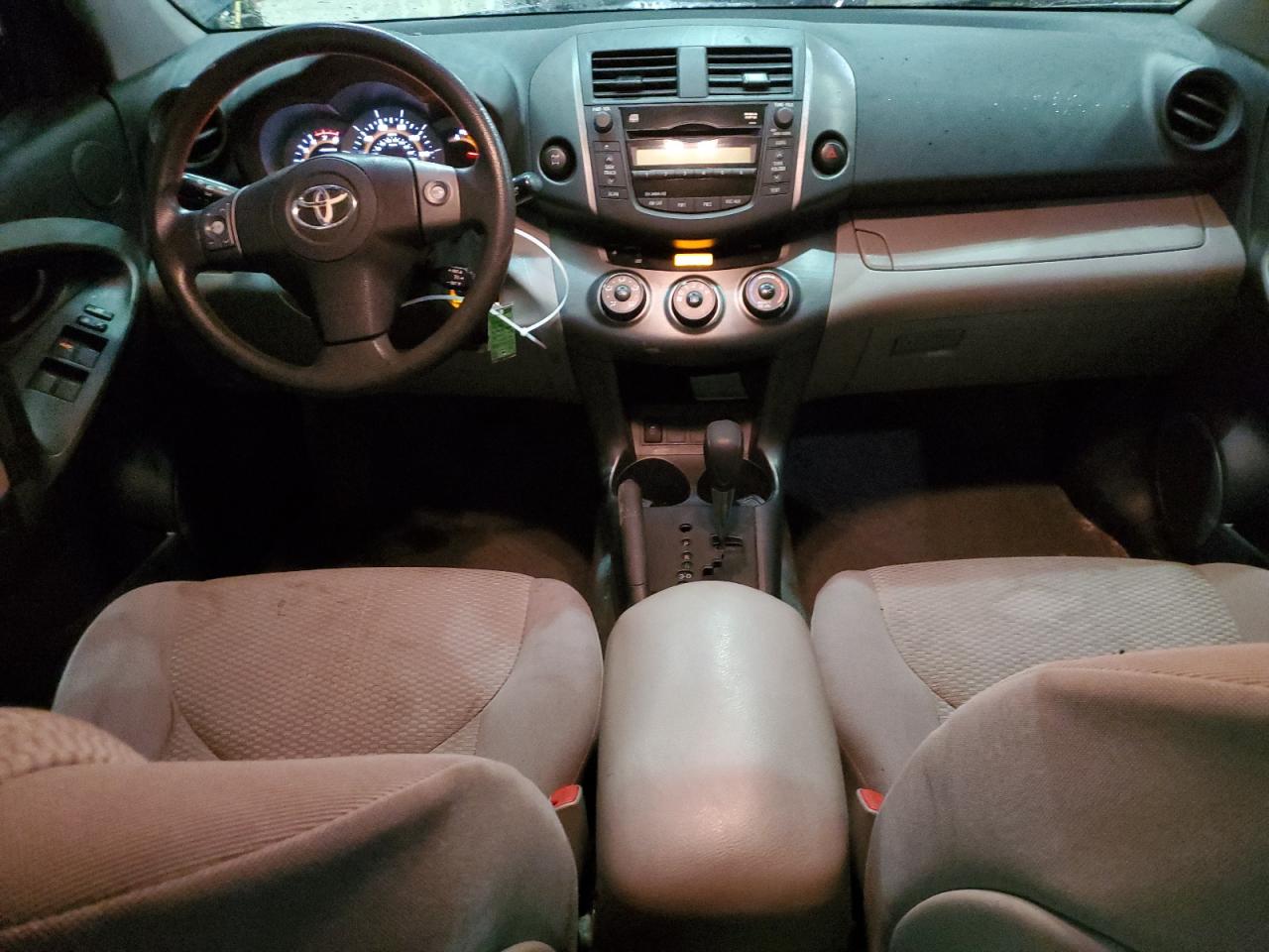 2011 Toyota RAV 4 - Image 8