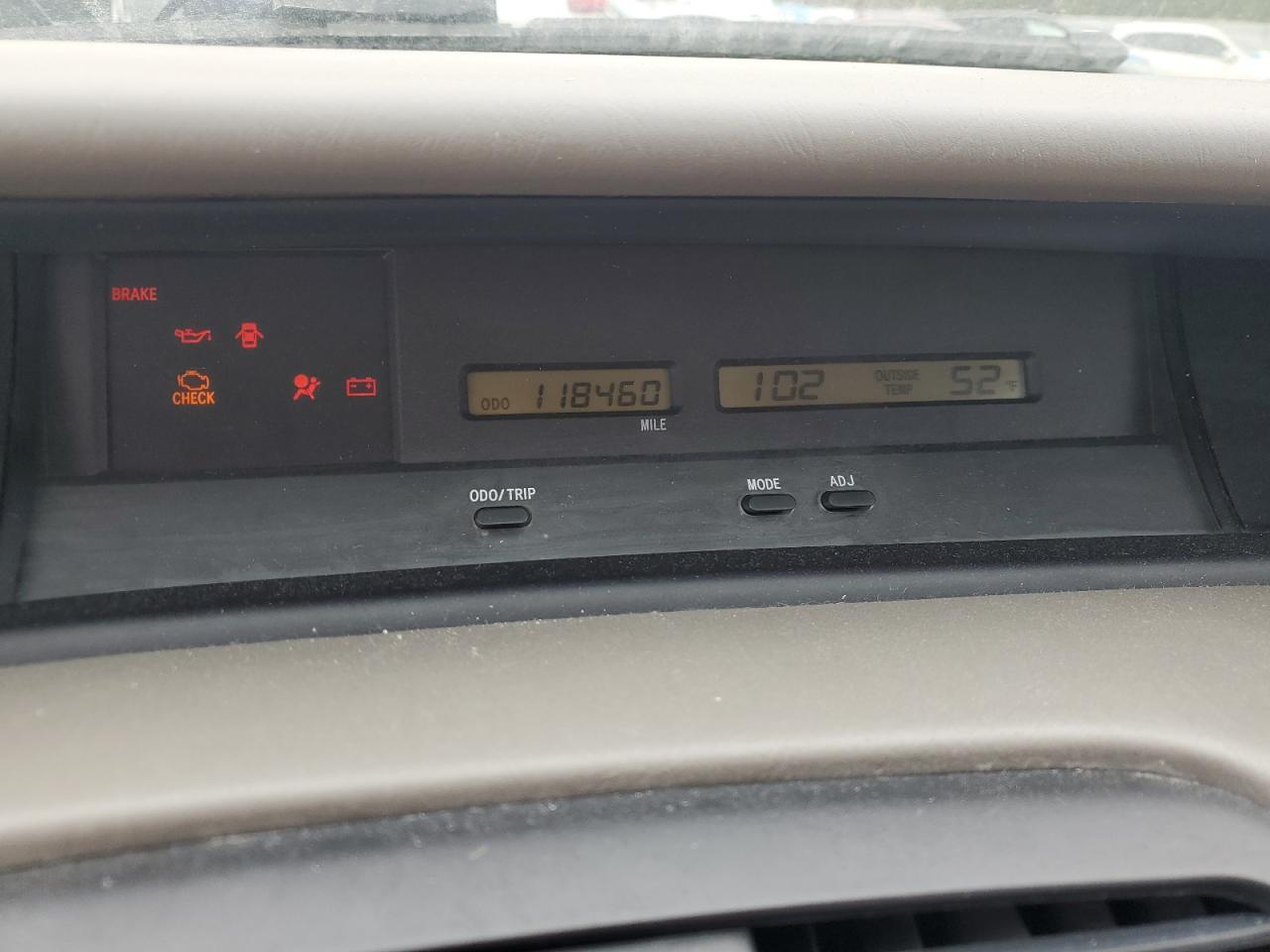 2000 Toyota Avalon - Image 9