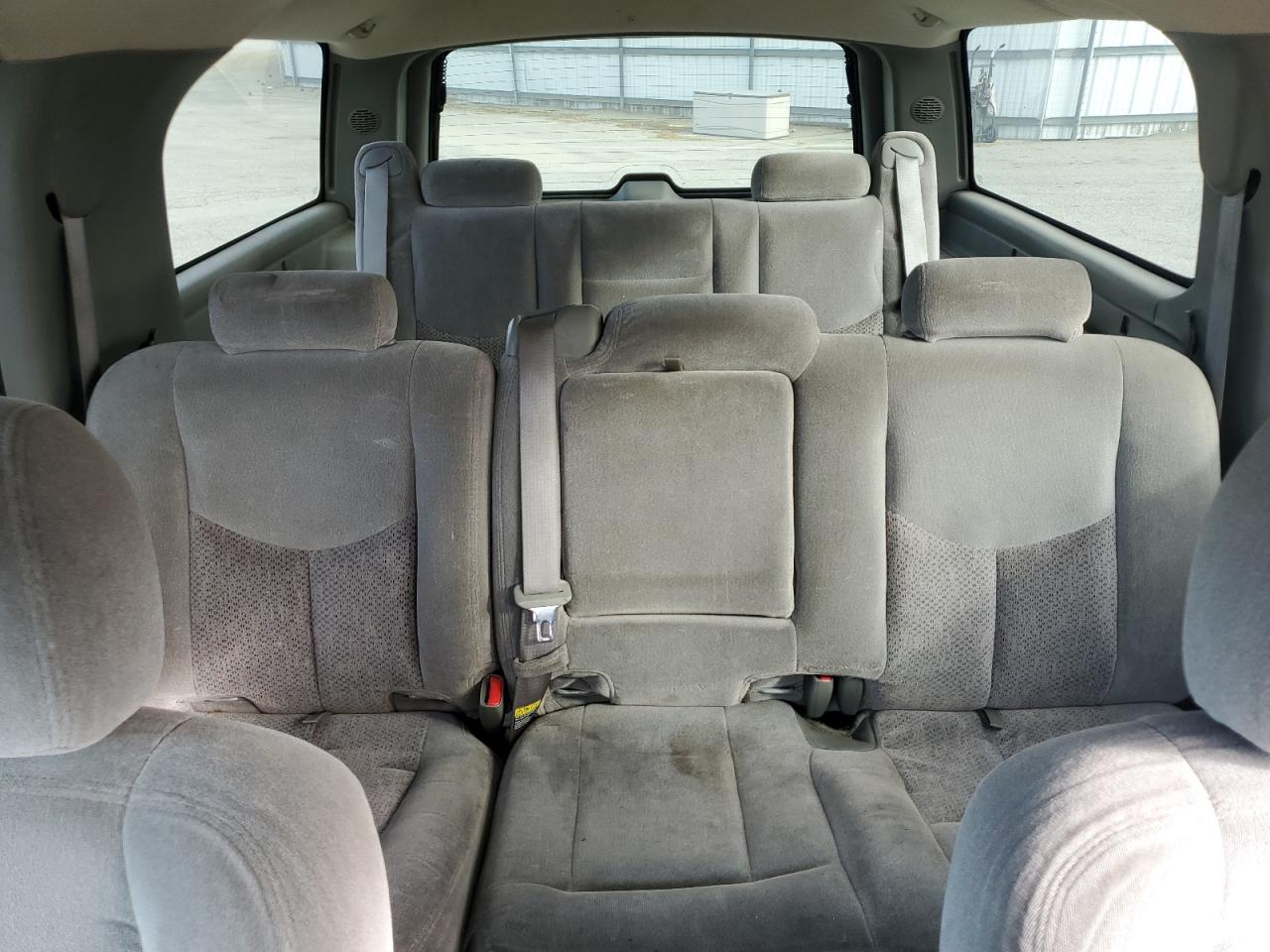 2003 Chevrolet Suburban C1500 VIN: 1GNEC16T33J126329 Lot: 47325335