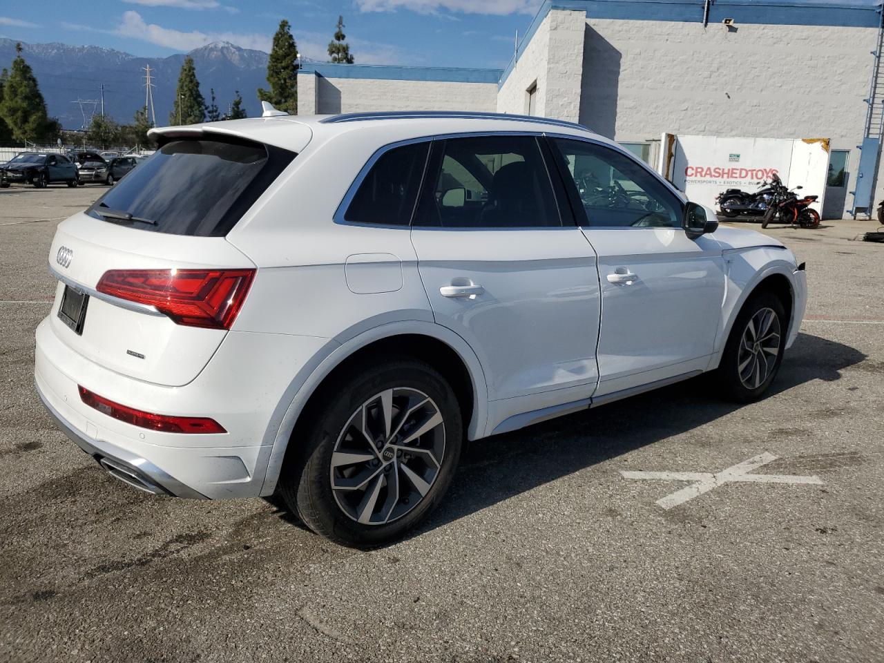 2023 Audi Q5 - Image 3