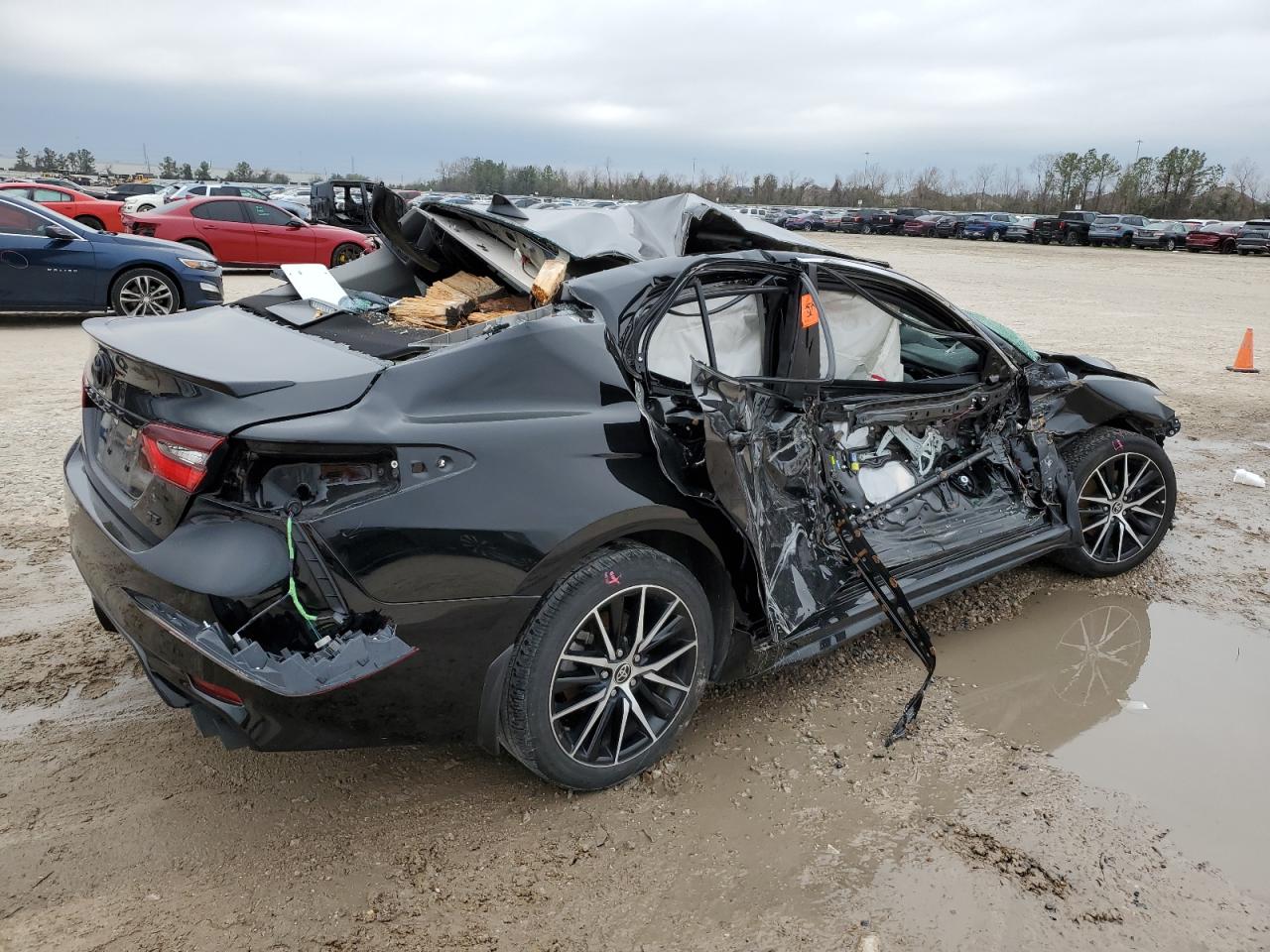 2023 Toyota Camry - Image 3