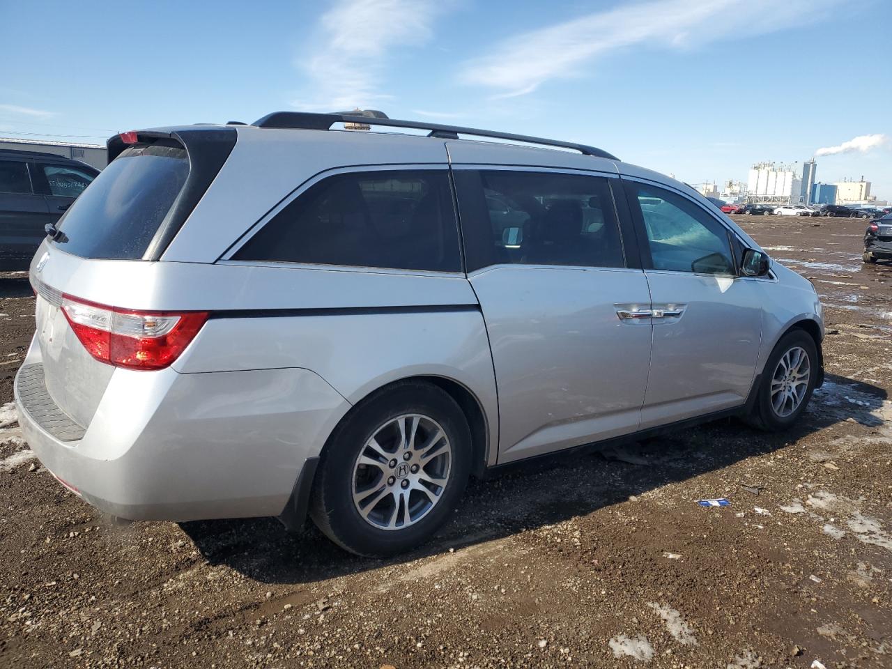 2011 Honda Odyssey - Image 3