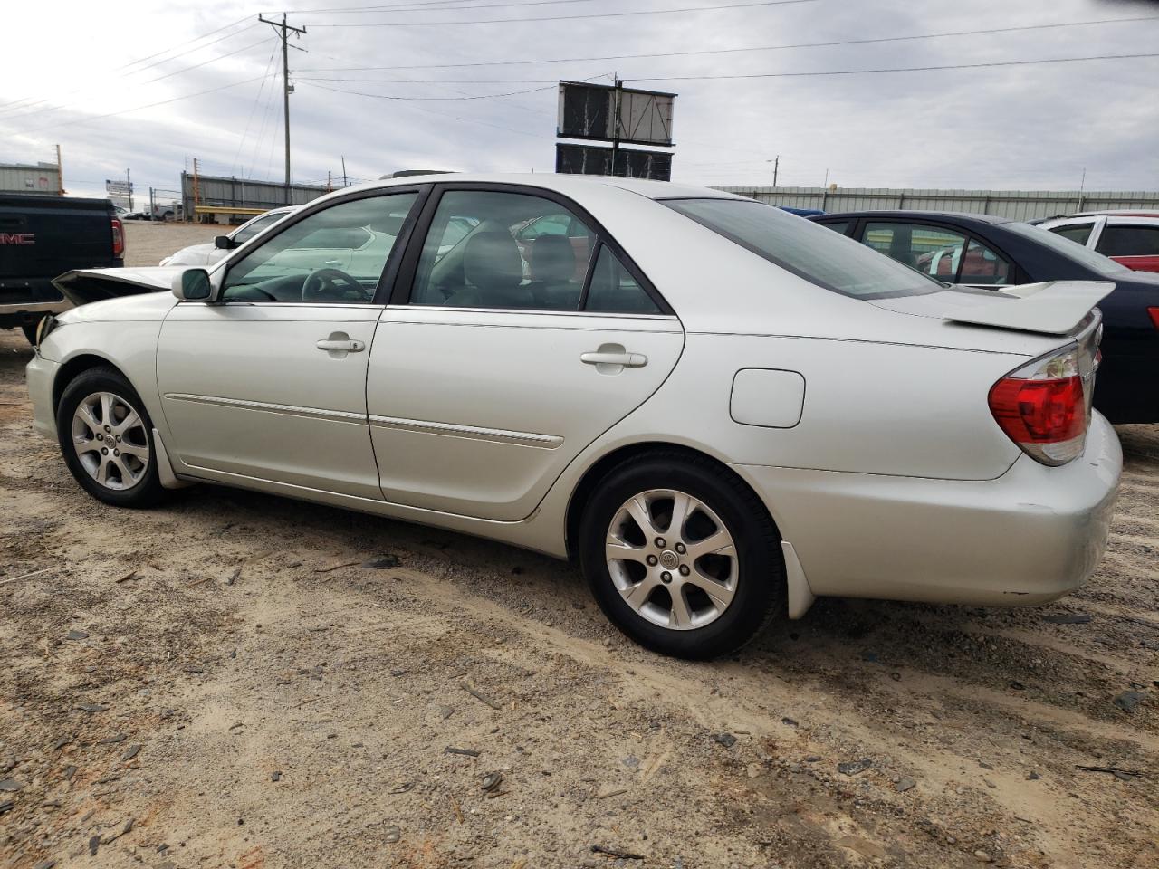 2006 Toyota Camry - Image 2