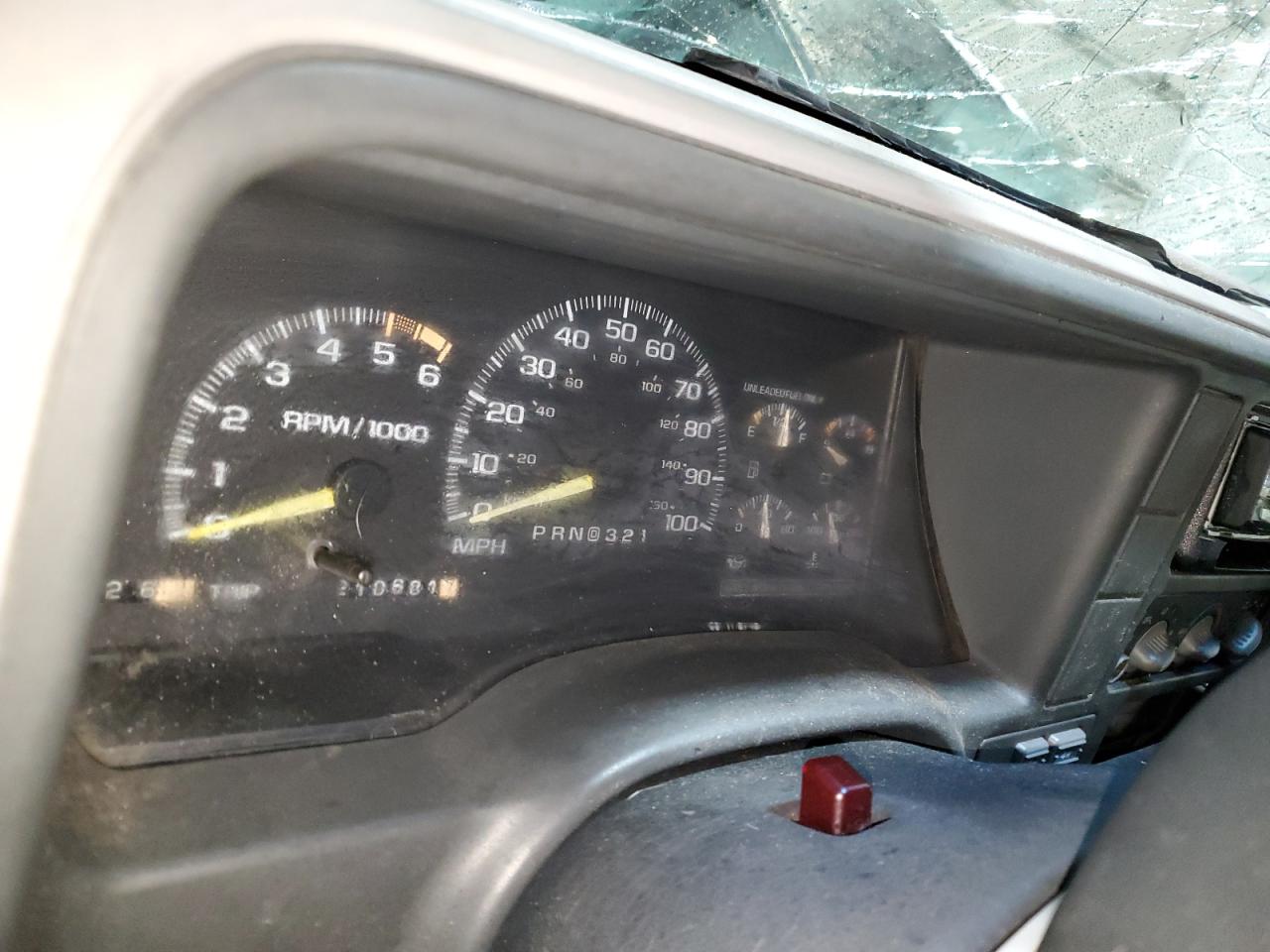1996 Chevrolet Tahoe K1500 VIN: 3GNEK18R2TG159716 Lot: 46094405