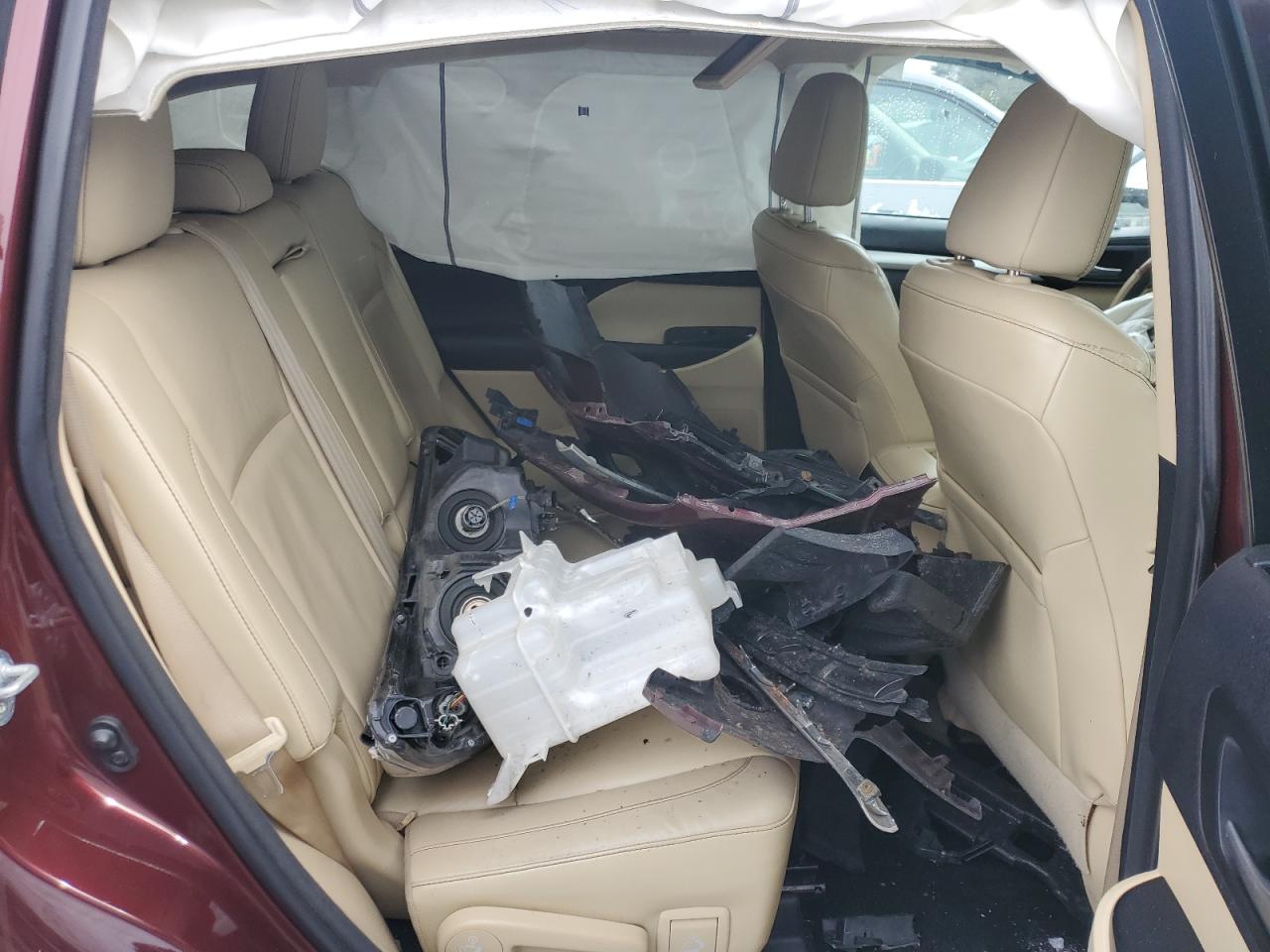 2015 Toyota Highlander - Image 11