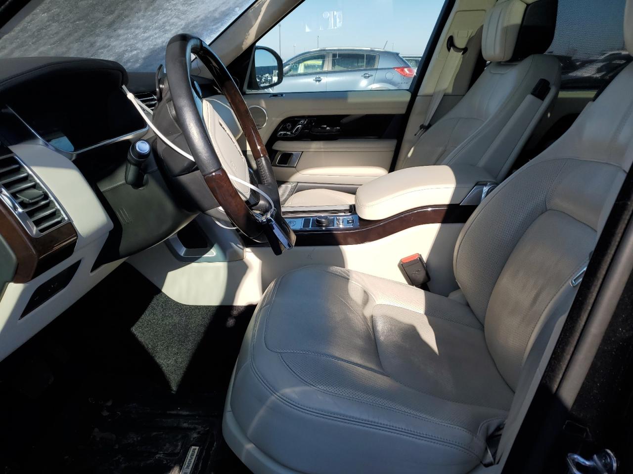 2019 Land Rover Range Rover - Image 7