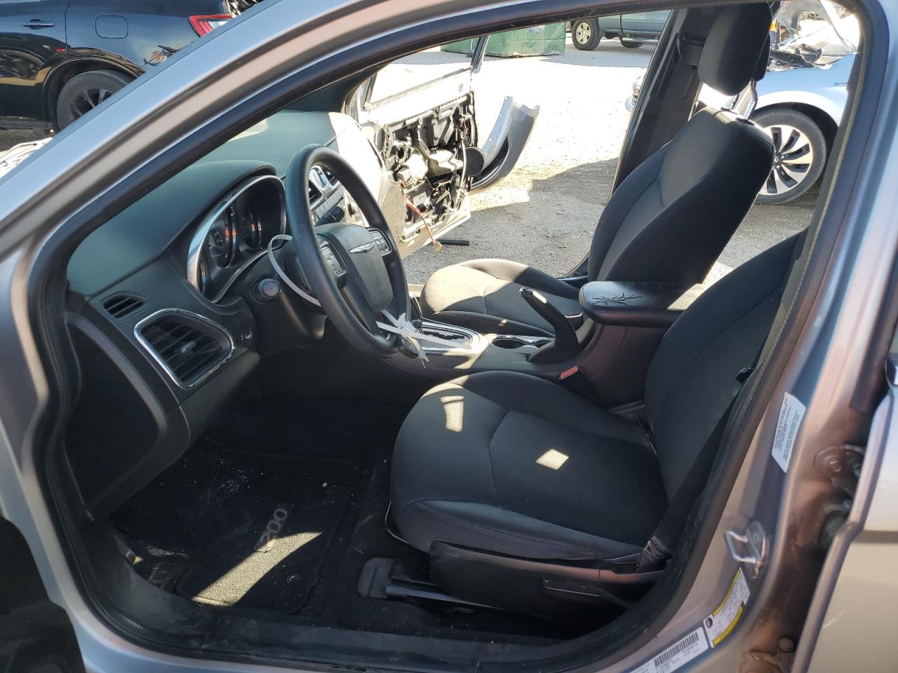 2014 Chrysler 200 - Image 7