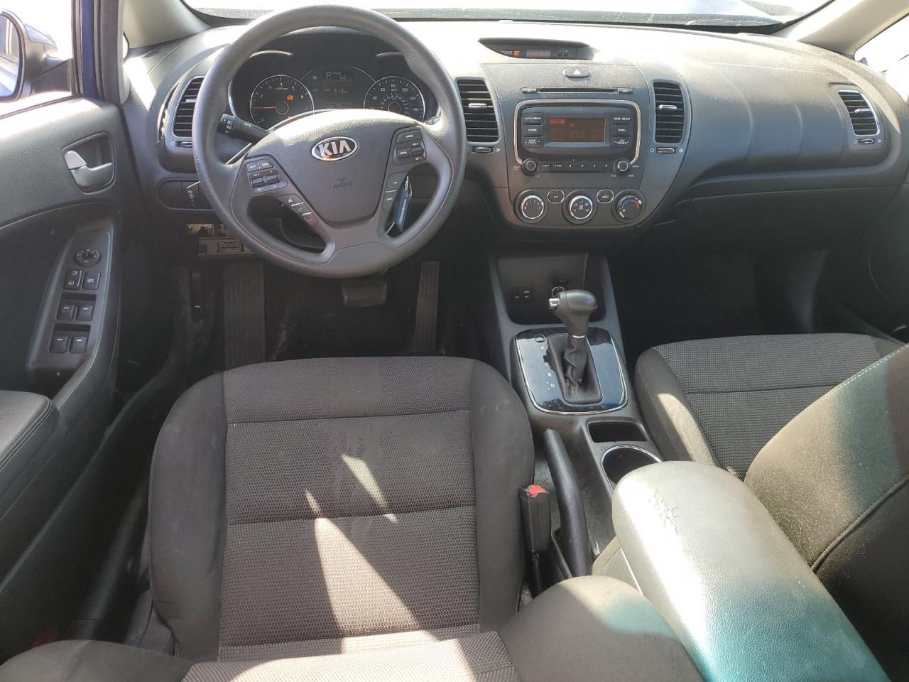 2018 Kia Forte - Image 8