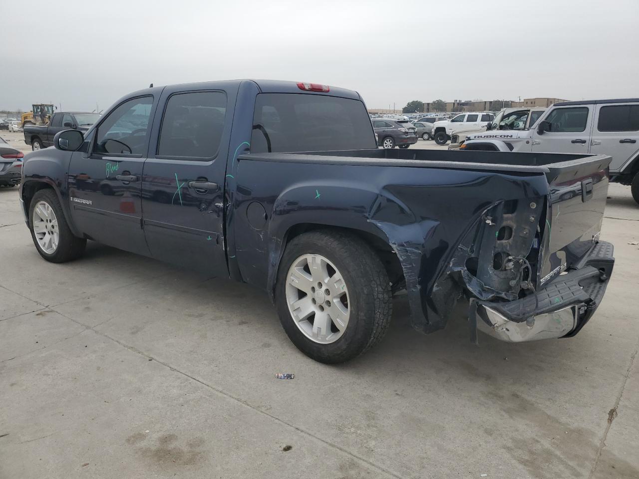 2008 GMC Sierra - Image 2