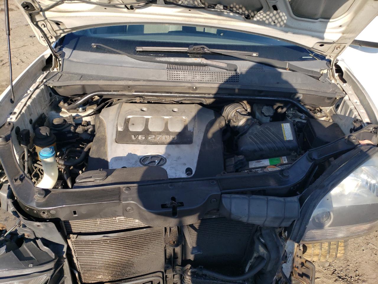 2005 Hyundai Tucson - Image 13