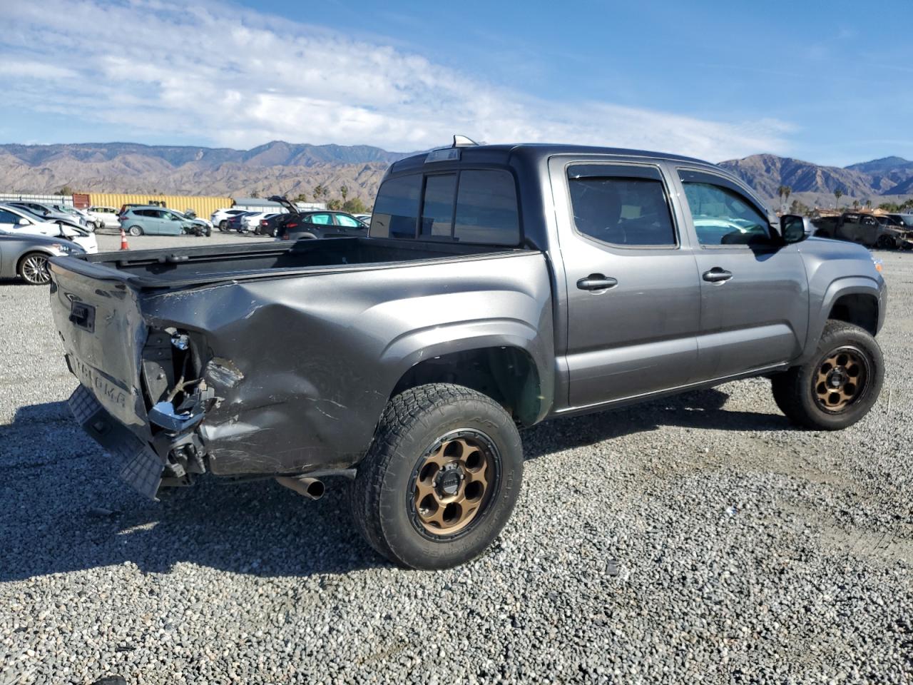 2019 Toyota Tacoma - Image 3