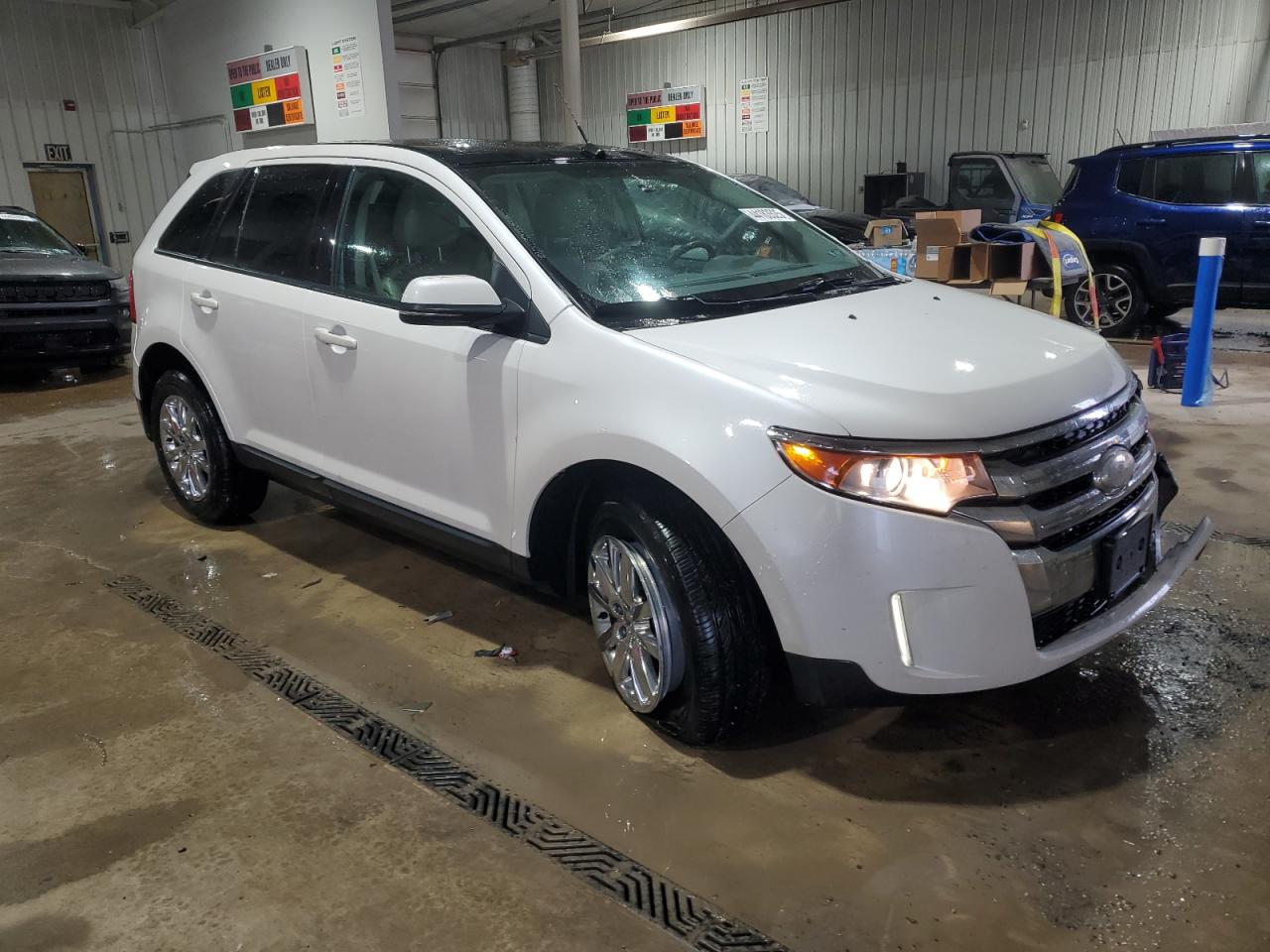 2013 Ford Edge - Image 4