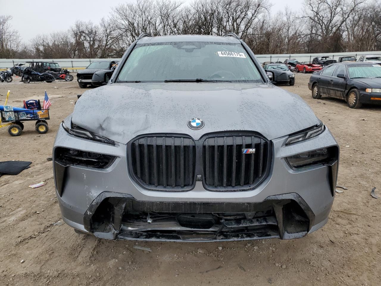 2024 BMW X7 - Image 5