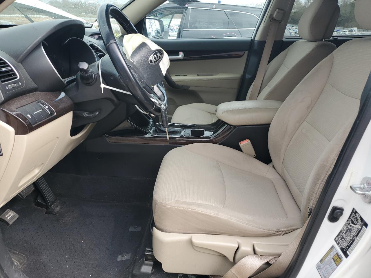 2015 Kia Sorento - Image 7