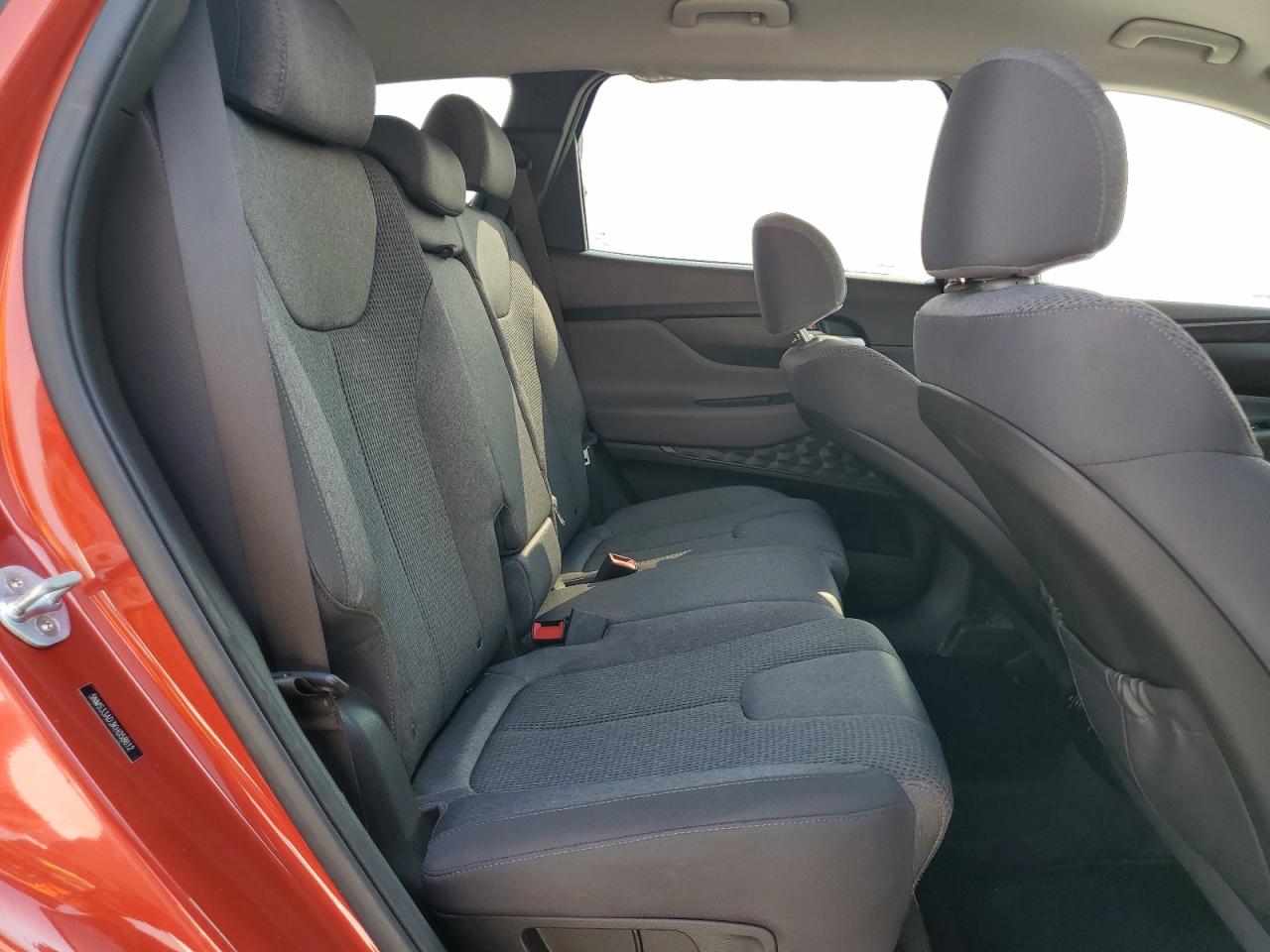 2019 Hyundai Santa Fe - Image 11