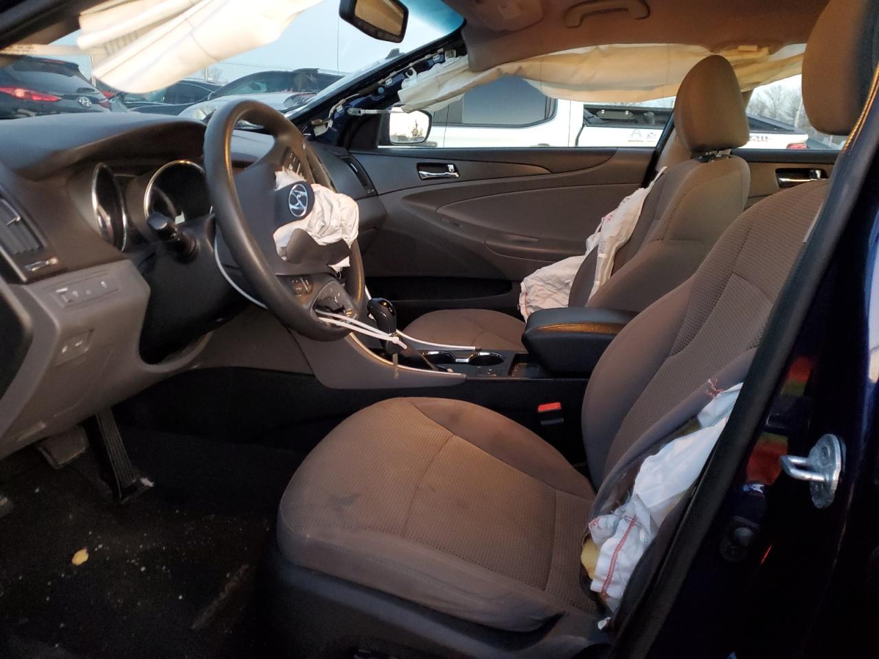 2013 Hyundai Sonata - Image 7