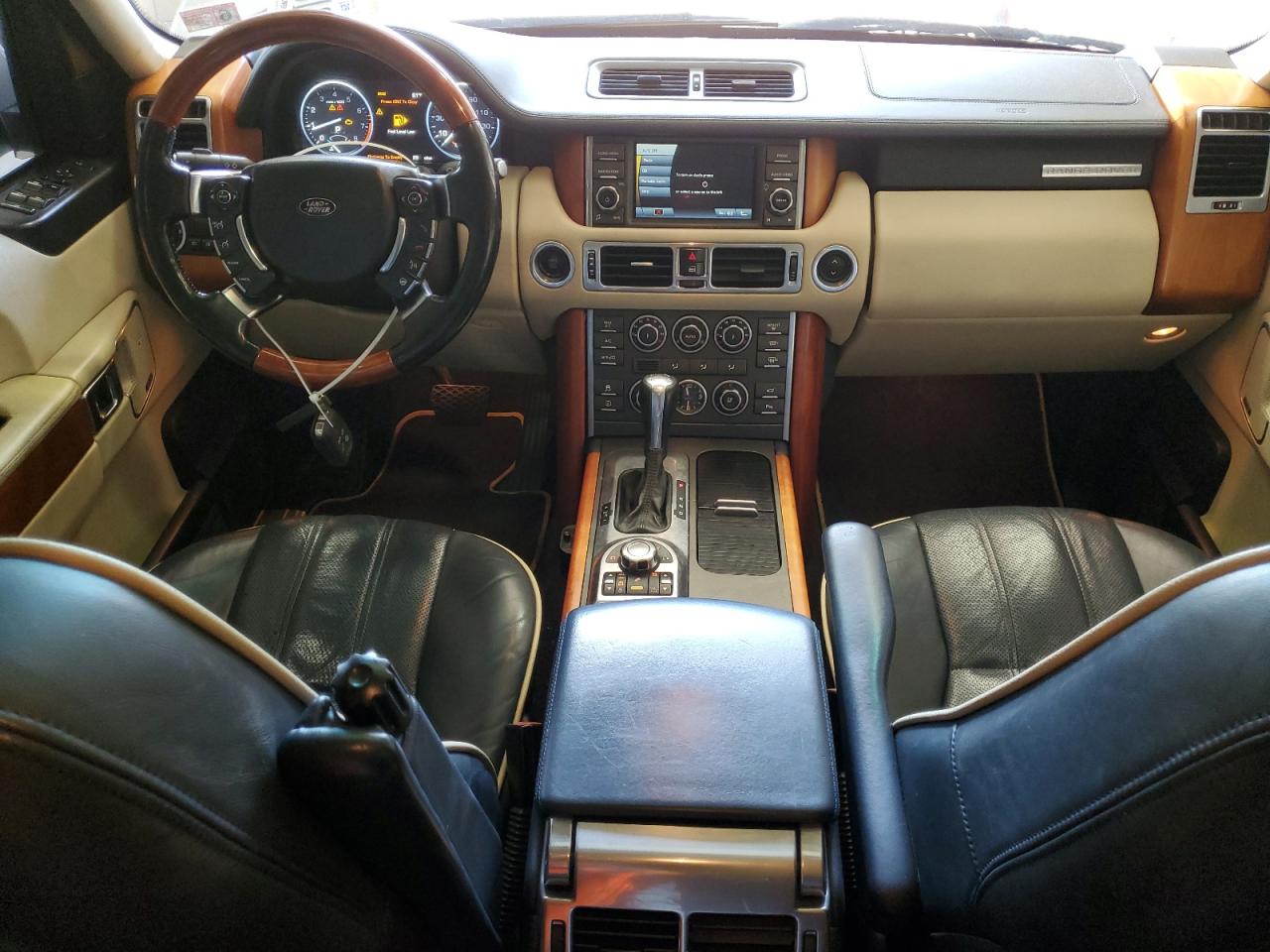 2011 Land Rover Range Rover - Image 8