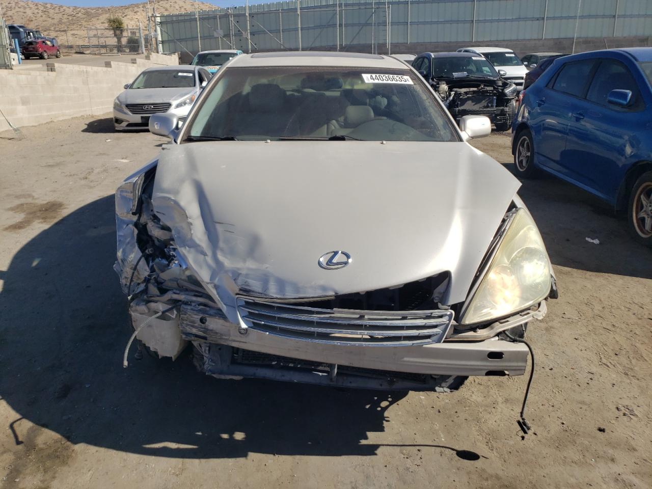 2004 Lexus ES - Image 5
