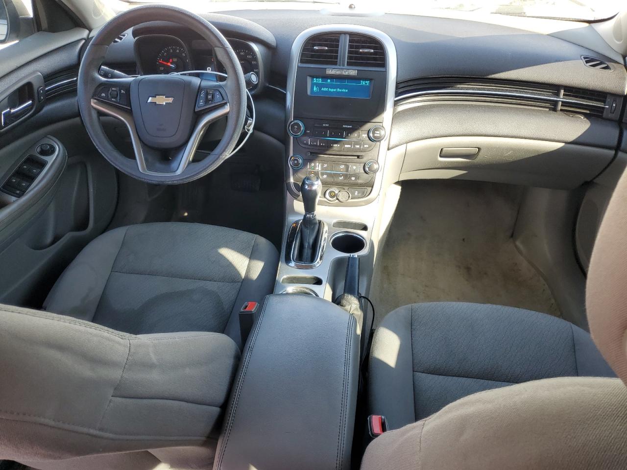 2016 Chevrolet Malibu - Image 8