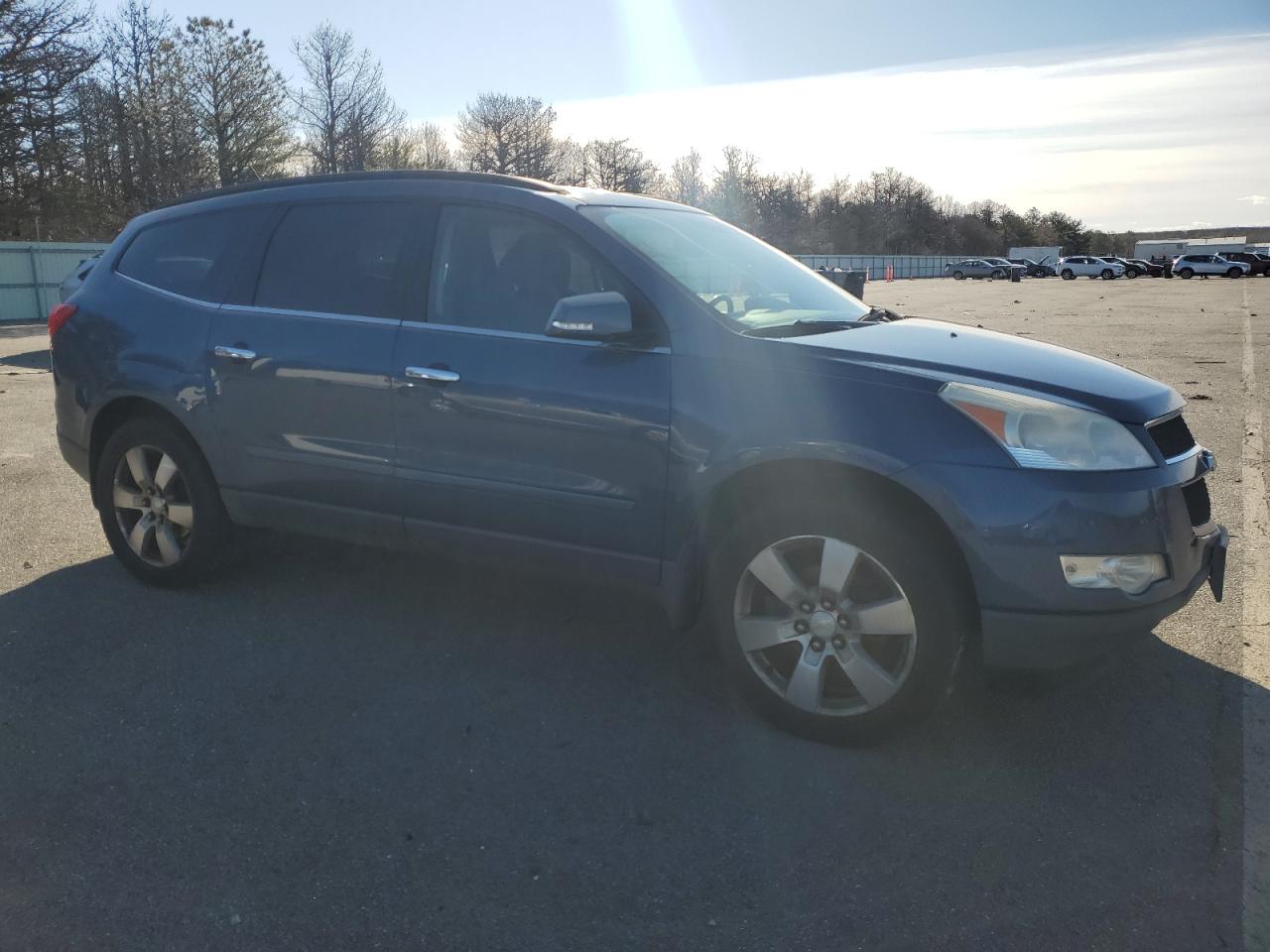 2012 Chevrolet Traverse - Image 4