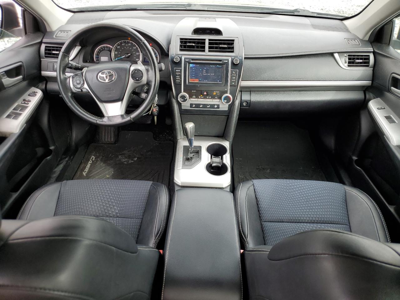 2013 Toyota Camry - Image 8