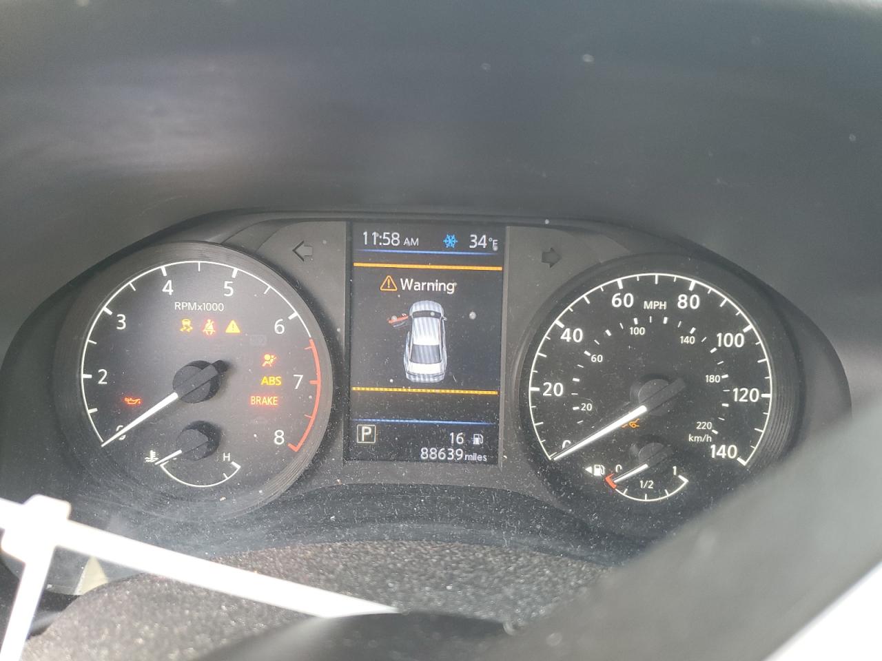 2021 Nissan Altima - Image 9