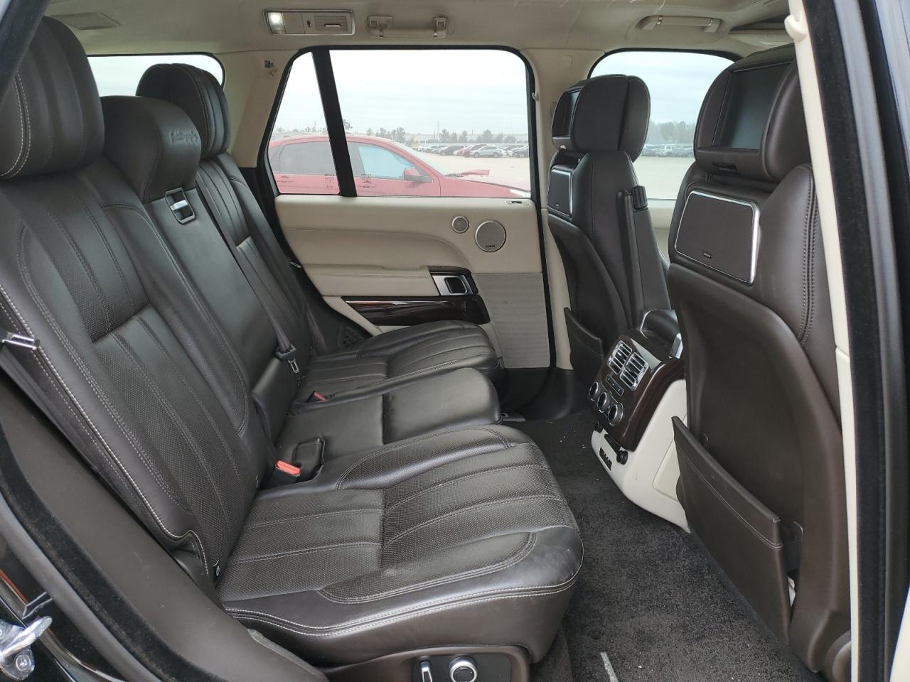 2016 Land Rover Range Rover - Image 11