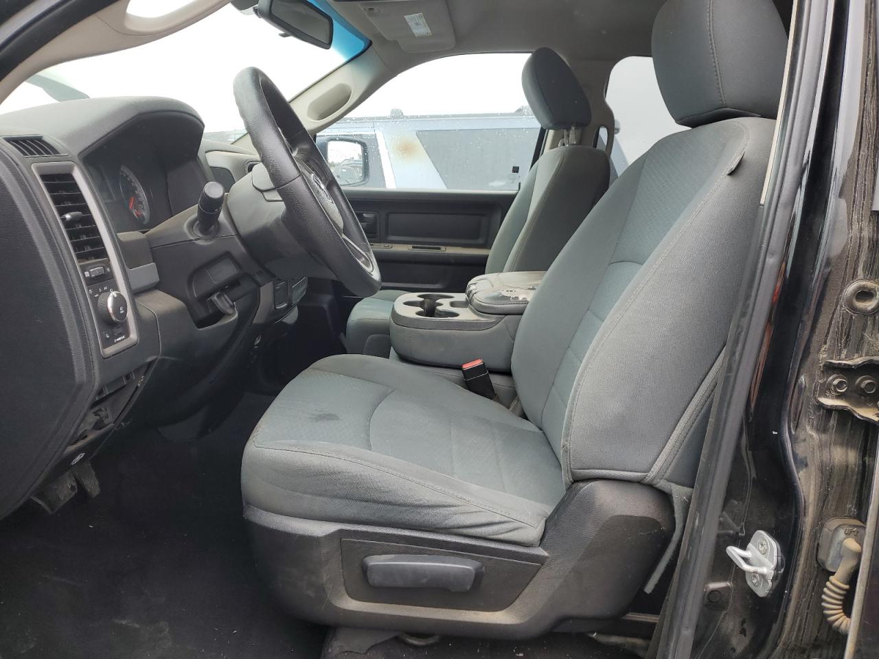 2014 RAM 1500 - Image 7