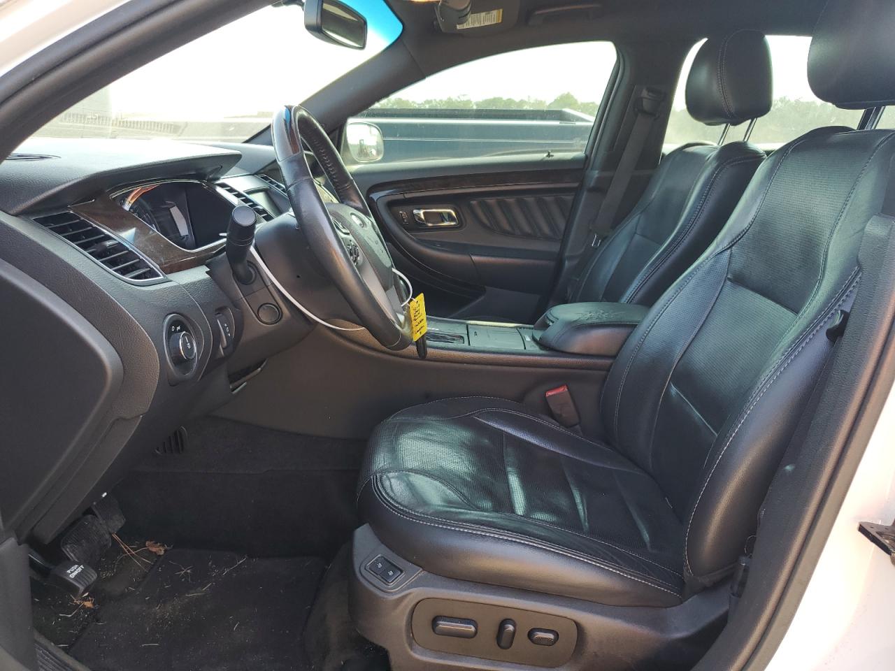 2014 Ford Taurus - Image 7