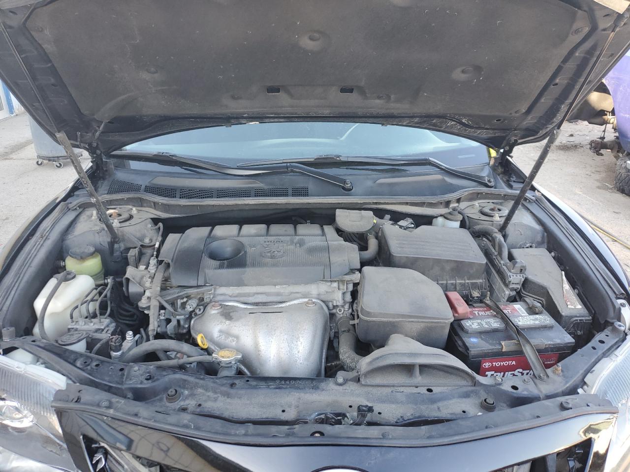 2011 Toyota Camry - Image 11