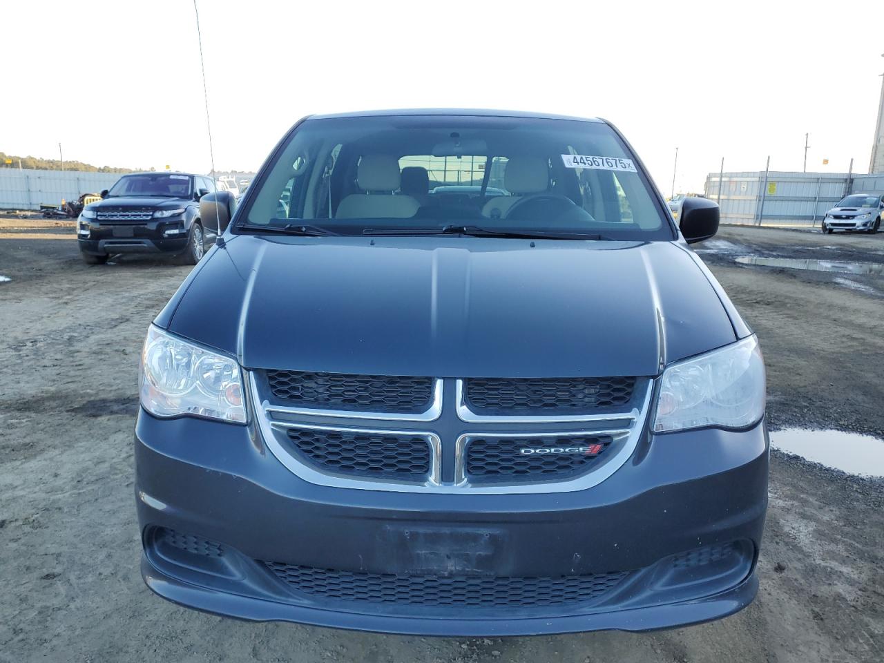 2014 Dodge Caravan - Image 5