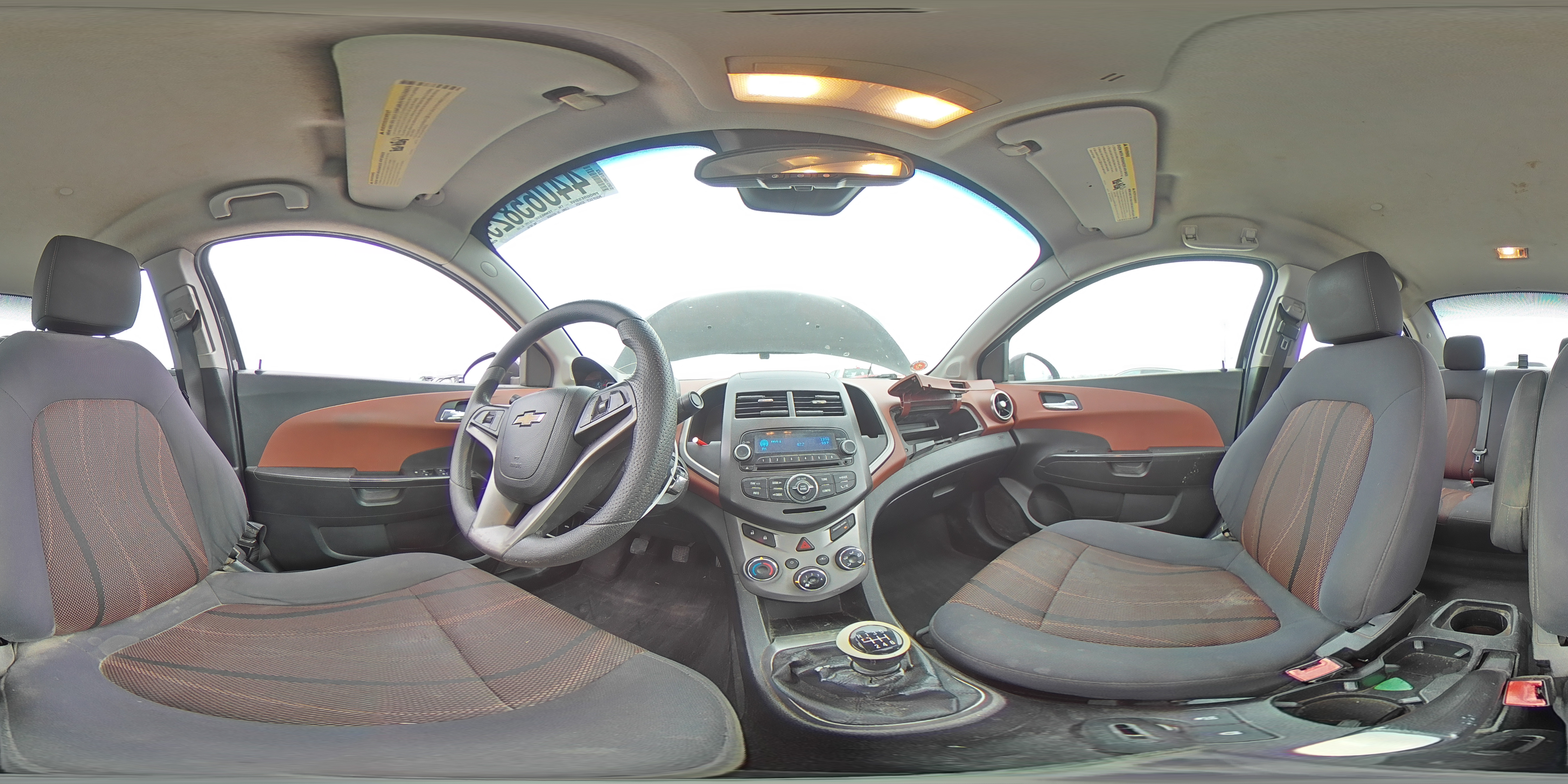2013 Chevrolet Sonic - Image 13