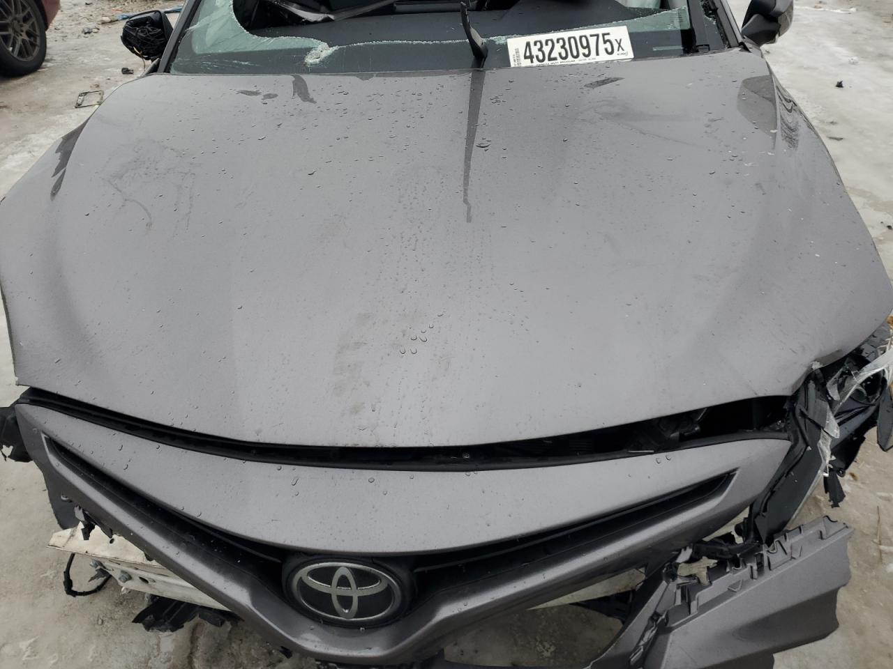 2022 Toyota Camry - Image 12