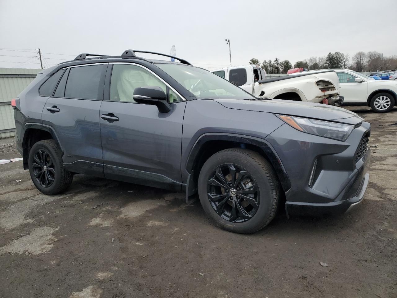 2024 Toyota RAV 4 - Image 4
