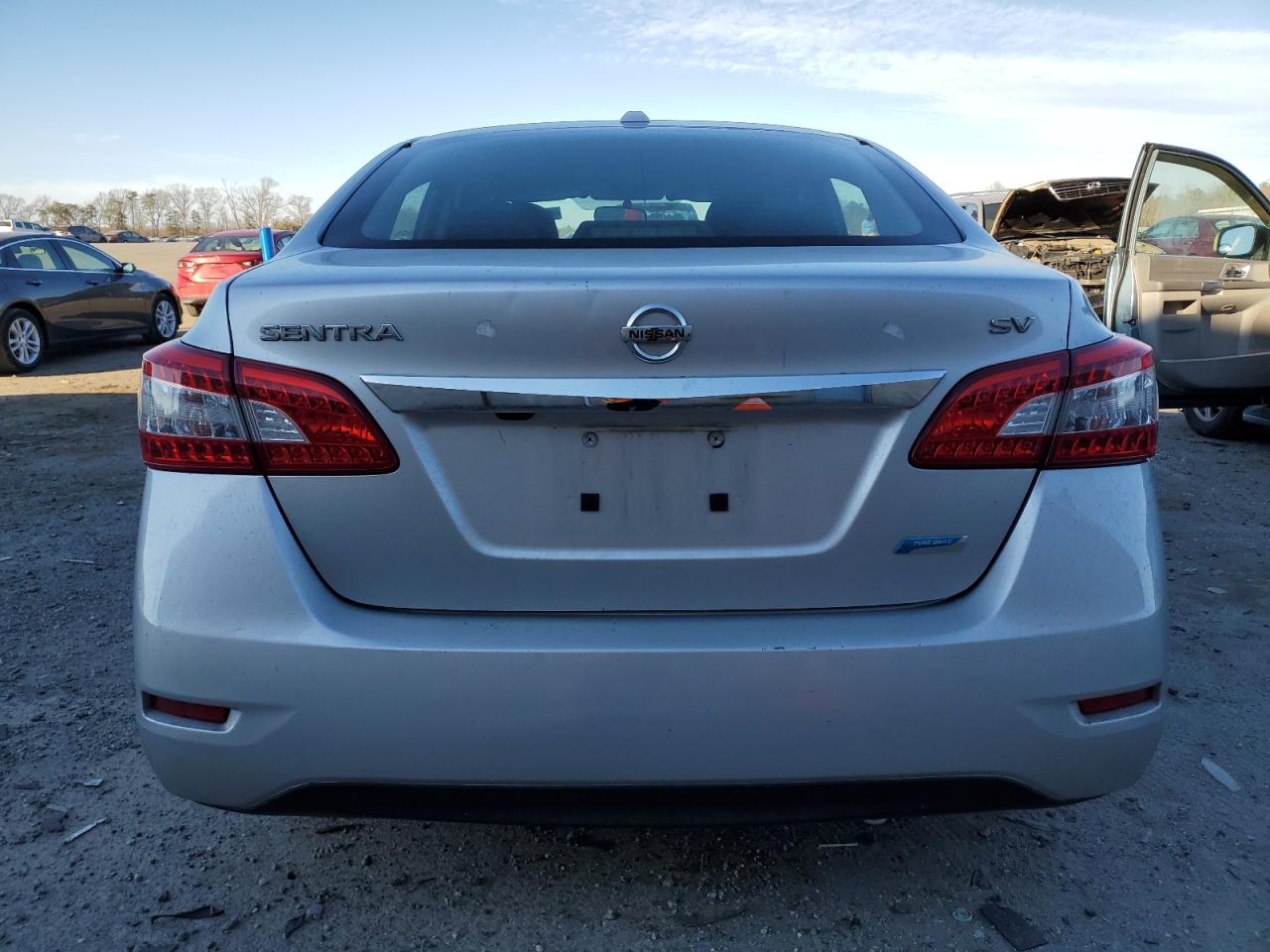 2014 Nissan Sentra - Image 6