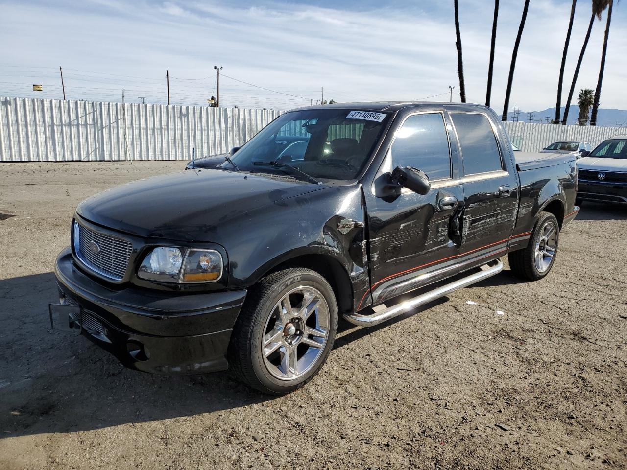 2001 Ford F150 Supercrew for Sale in Van Nuys, CA - Side