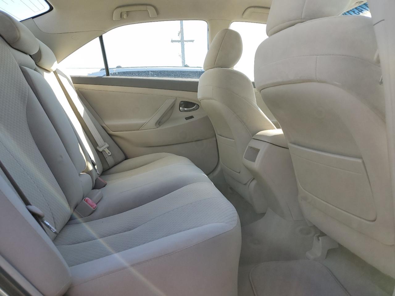 2008 Toyota Camry - Image 10