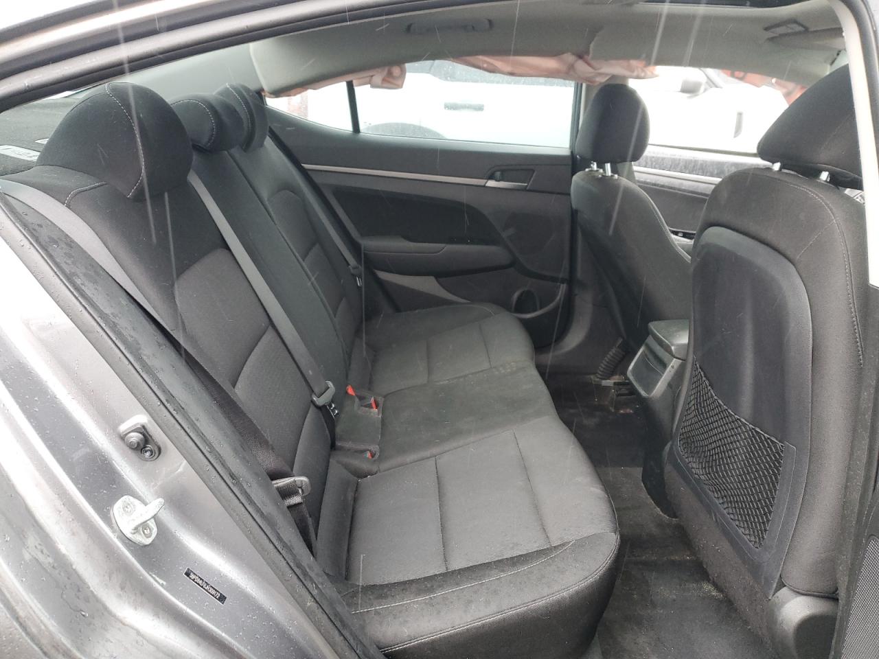 2018 Hyundai Elantra - Image 10