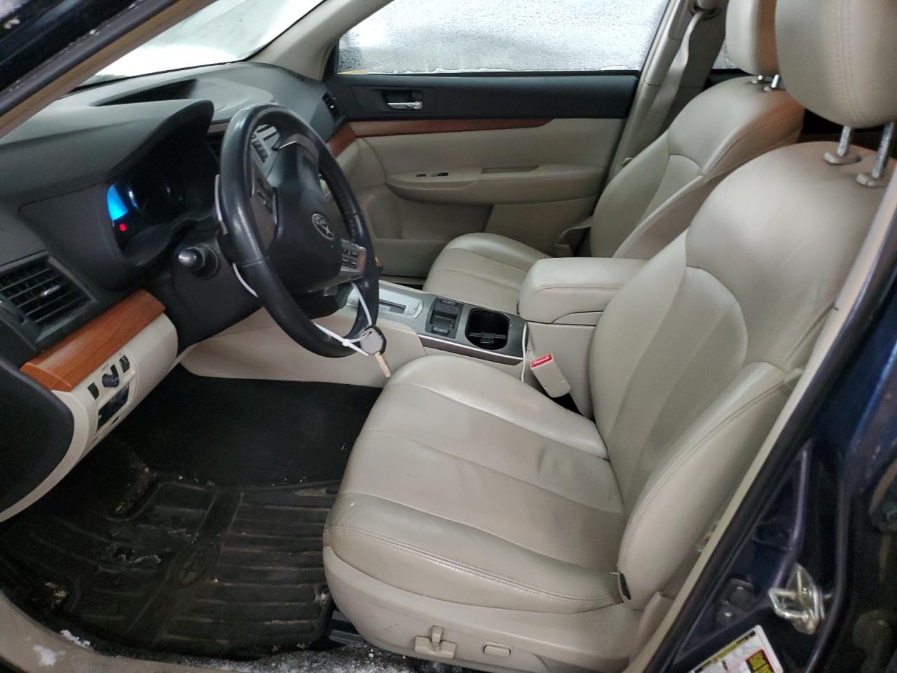 2014 Subaru Outback - Image 7