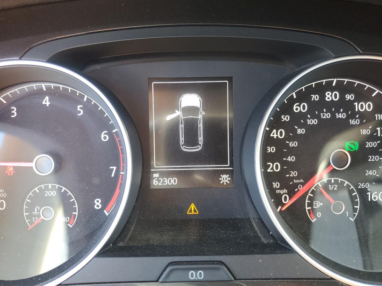 2019 Volkswagen Golf - Image 9