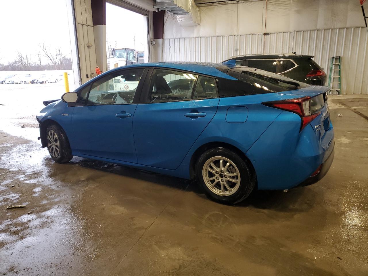 2019 Toyota Prius - Image 2