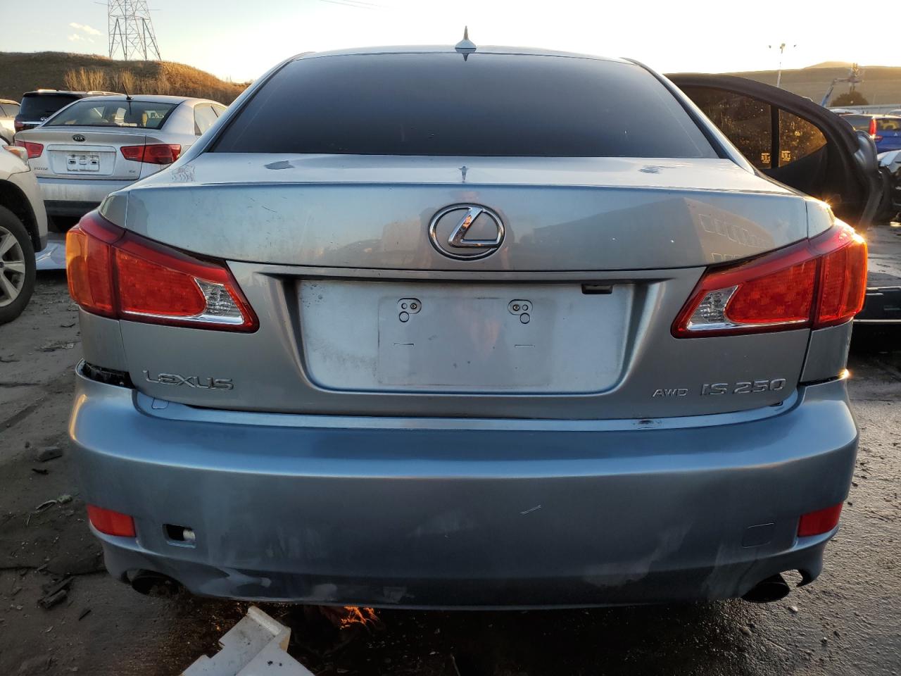 2010 Lexus IS - Image 6
