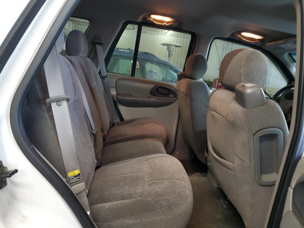 2004 Chevrolet TrailBlazer - Image 11