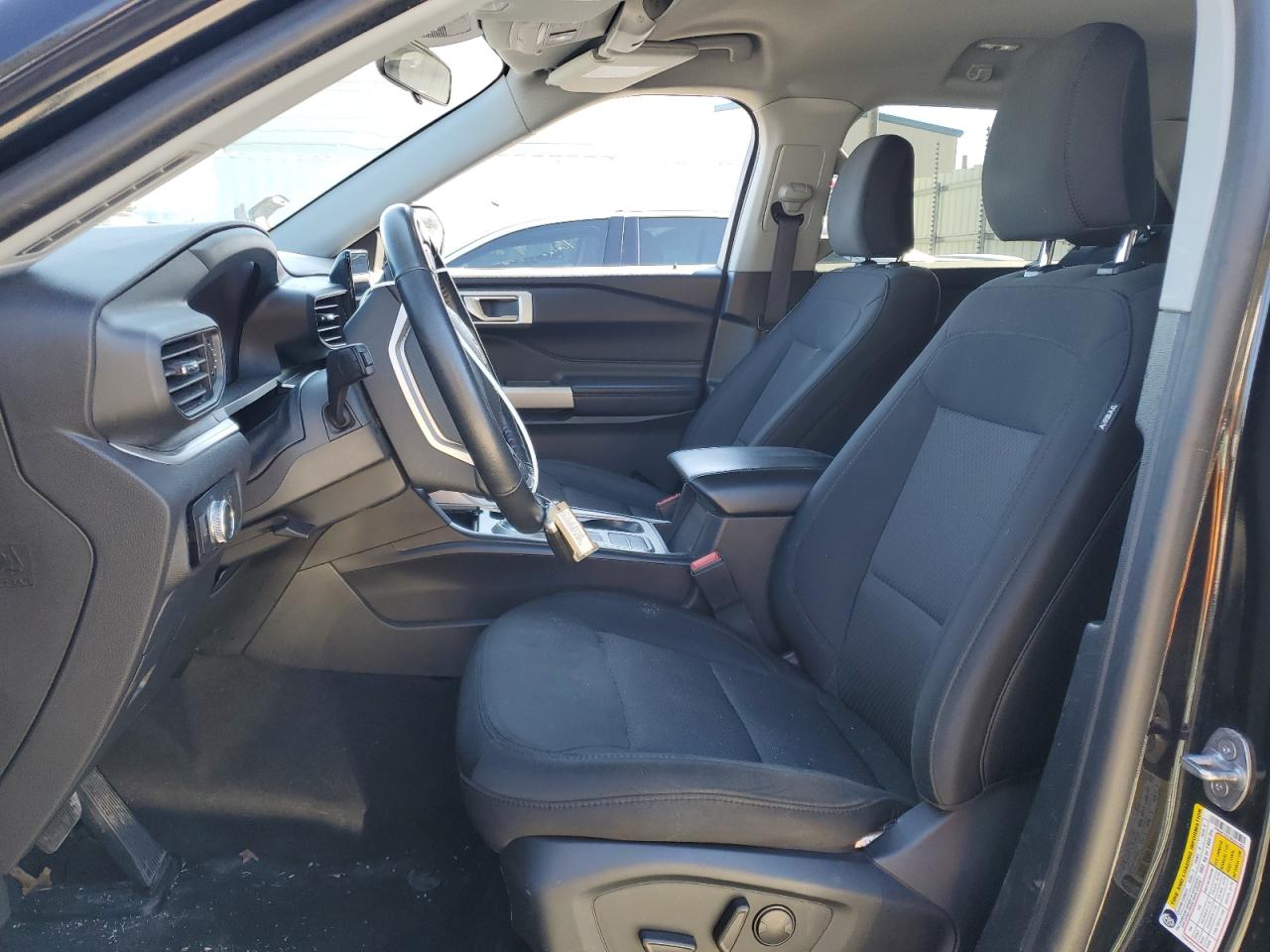 2022 Ford Explorer - Image 7