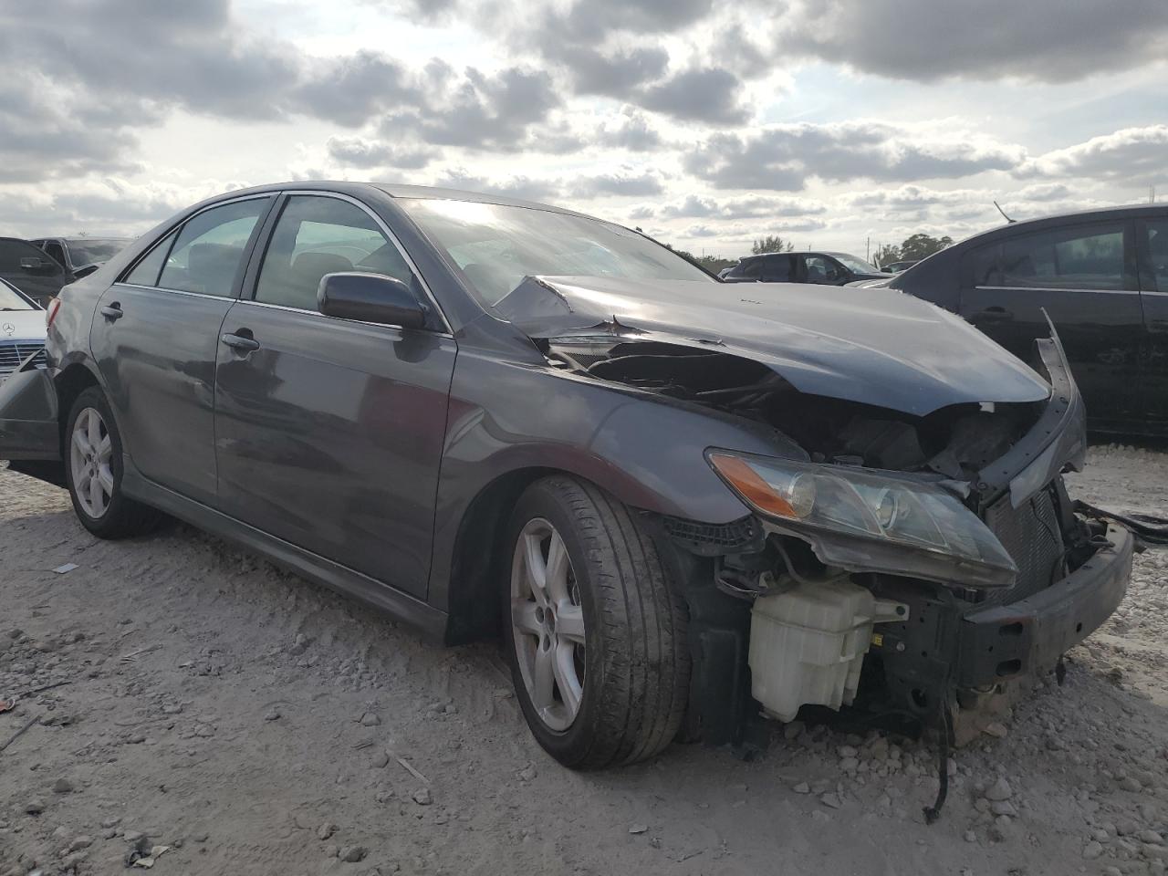 2009 Toyota Camry - Image 4