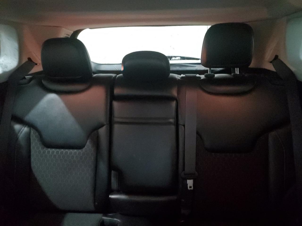 2018 Jeep Compass - Image 10